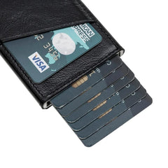 Bei MyGeschenk erwartet Sie Bouletta Leather Mini Credit Card Wallet mit Card Extraction Mechanism in der Schwarz Variante zu attraktiven Preisen. Geschenken Sie sich!