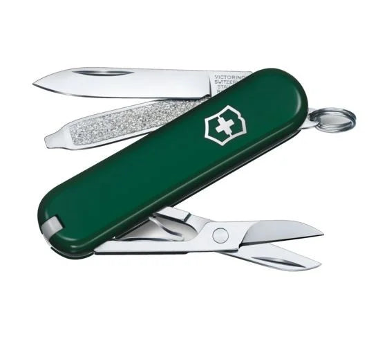 Victorinox Classic SD Serie ist mit ihrer Grün Farbe, der kostenlosen Gravuroption und der kostenlosen Lieferung bei MyGeschenk erhältlich.