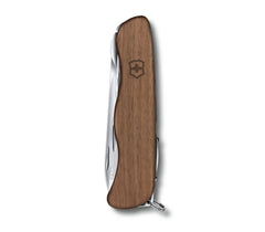 Victorinox Forester-Serie ist das funktionalste Taschenmesser, das in Lagern und Wäldern bevorzugt wird. Es hat eine ergonomische Struktur. Kostenloser Versand!