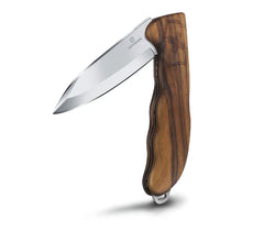 Das faltbare Jagdmesser Victorinox Hunter Pro lässt sich dank seiner Leichtbauweise bequem transportieren. Bei MyGeschenk zu attraktiven Preisen und versandkostenfrei.