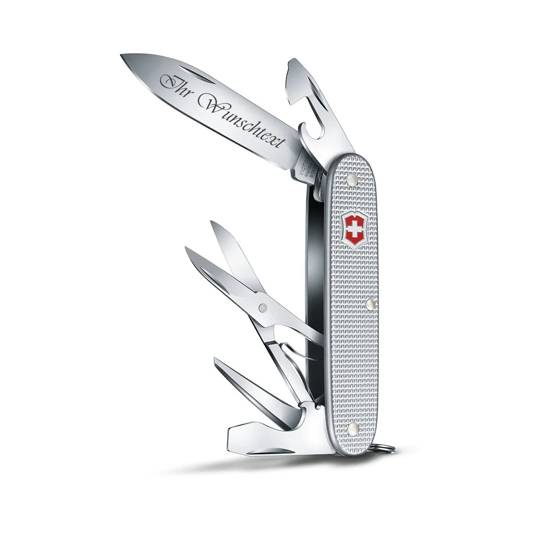 Das Victorinox Pioneer X Silver Taschenmesser ist eines der beliebtesten Messer. Es hat ein kompaktes und werkzeugloses Design. Bei MyGeschenk zu attraktiven Preisen.